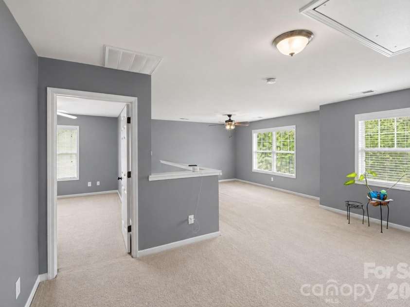 4916 Elementary View Drive, Charlotte, NC 28269.  MLS# CAR4406604, YatesRealty ID 42123. 
