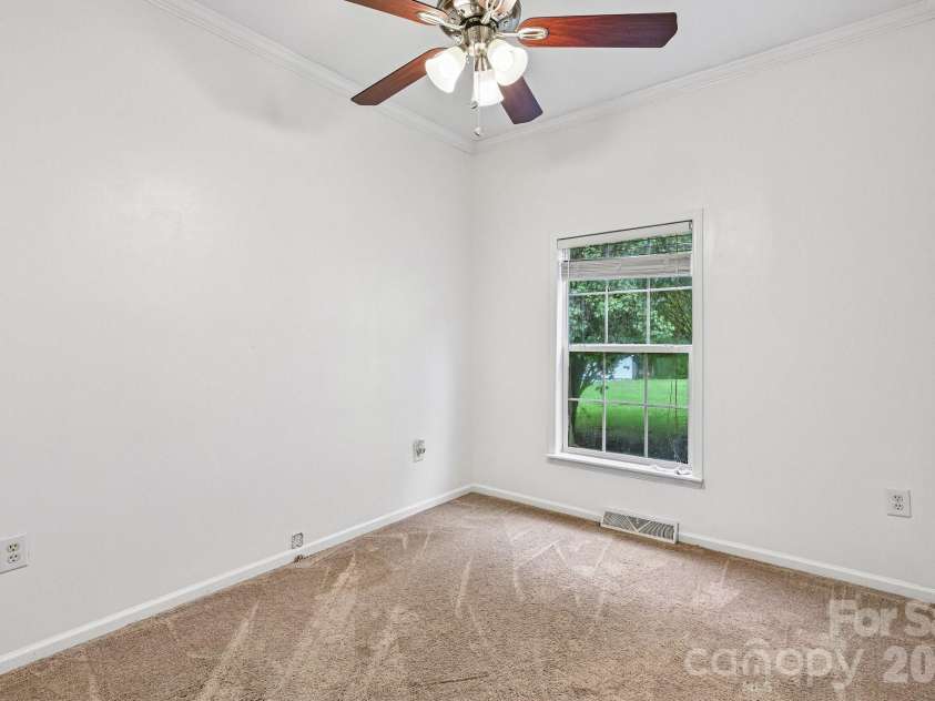 108 Grand Acres Lane, Maiden, NC 28650.  MLS# CAR4407760, YatesRealty ID 42124. 