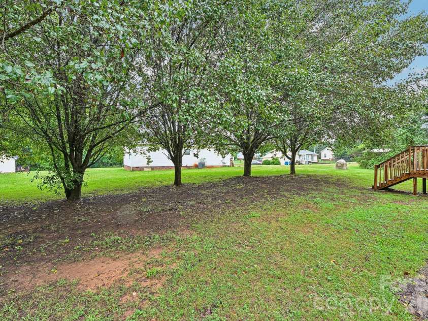 108 Grand Acres Lane, Maiden, NC 28650.  MLS# CAR4407760, YatesRealty ID 42124. 