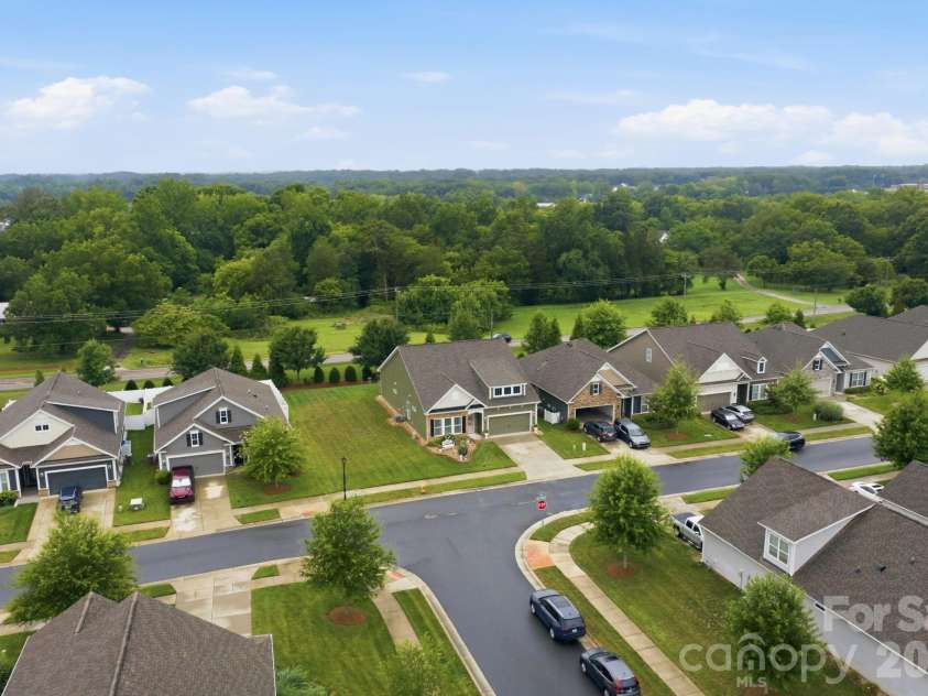 123 Cup Chase Drive, Mooresville, NC 28115.  MLS# CAR4407763, YatesRealty ID 42125. 