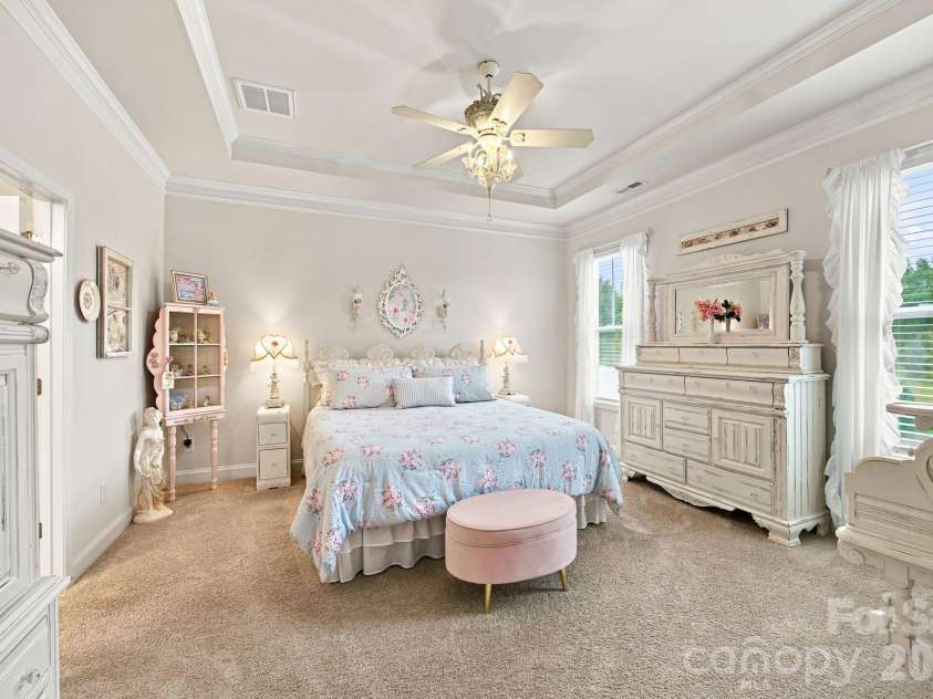 123 Cup Chase Drive, Mooresville, NC 28115.  MLS# CAR4407763, YatesRealty ID 42125. 