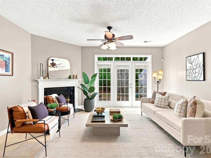 1323 Anthem Court, Charlotte, NC 28205.  MLS# CAR4406513, YatesRealty ID 42126. 