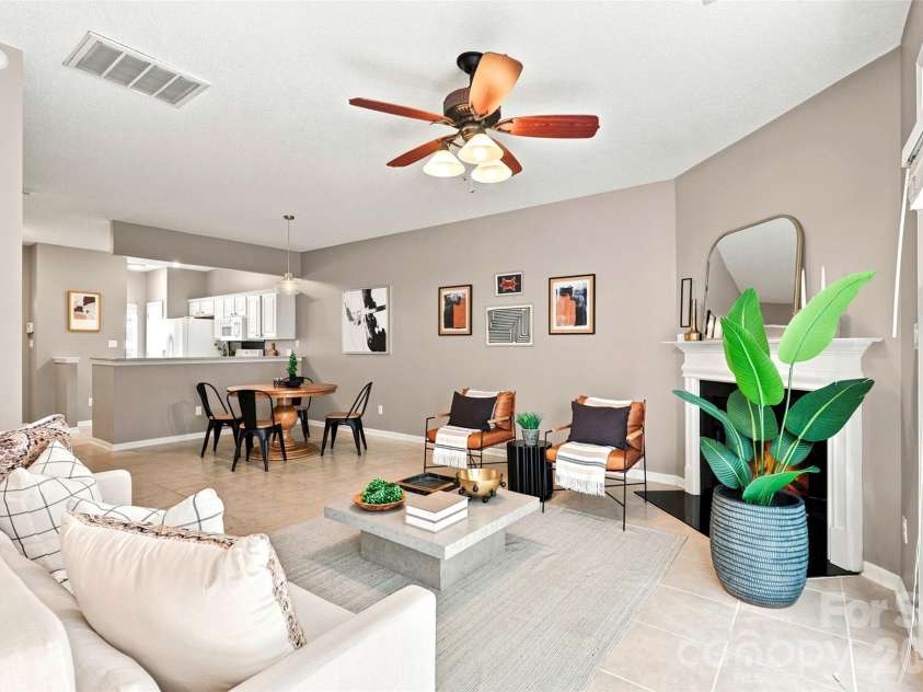 1323 Anthem Court, Charlotte, NC 28205.  MLS# CAR4406513, YatesRealty ID 42126. 