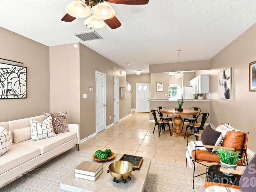 1323 Anthem Court, Charlotte, NC 28205.  MLS# CAR4406513, YatesRealty ID 42126. 