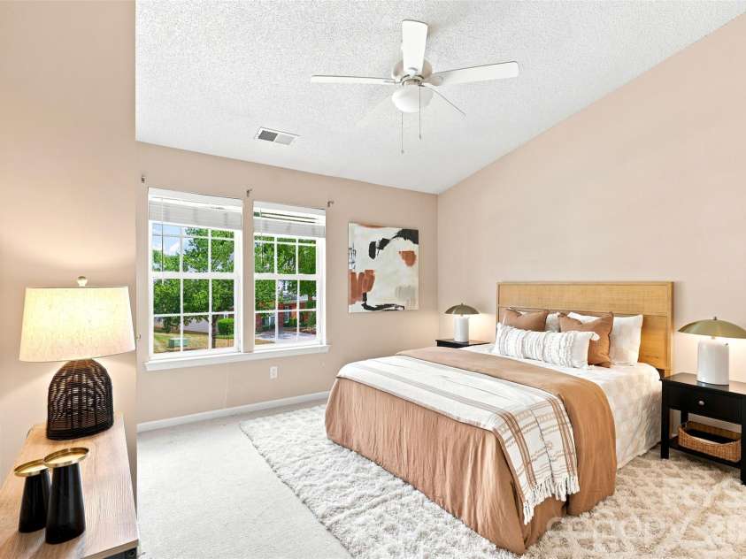 1323 Anthem Court, Charlotte, NC 28205.  MLS# CAR4406513, YatesRealty ID 42126. 