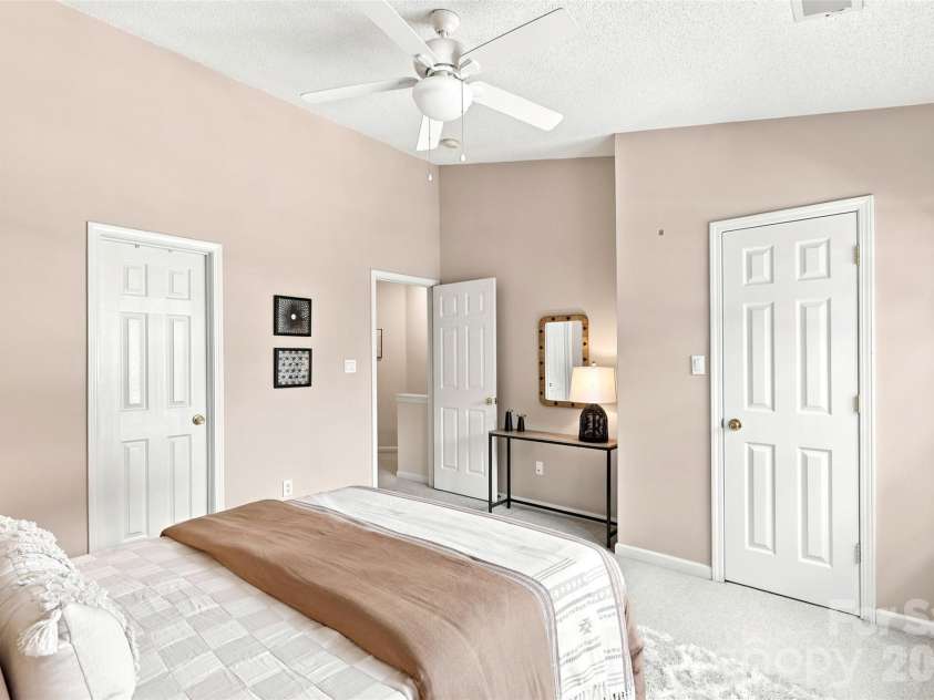 1323 Anthem Court, Charlotte, NC 28205.  MLS# CAR4406513, YatesRealty ID 42126. 