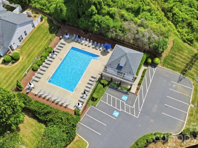 1323 Anthem Court, Charlotte, NC 28205.  MLS# CAR4406513, YatesRealty ID 42126. 