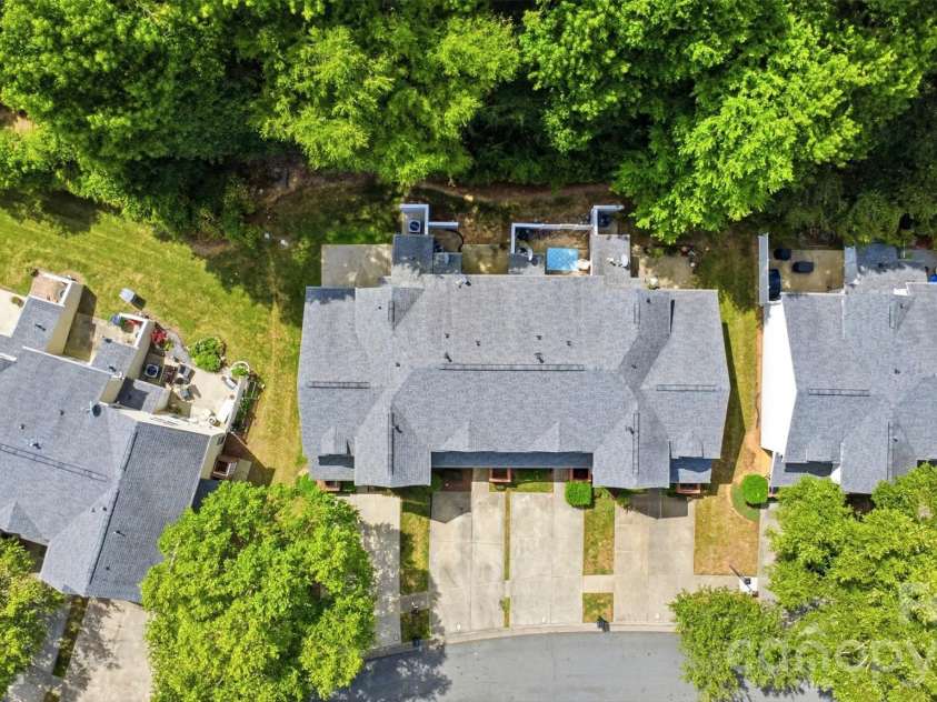 1323 Anthem Court, Charlotte, NC 28205.  MLS# CAR4406513, YatesRealty ID 42126. 