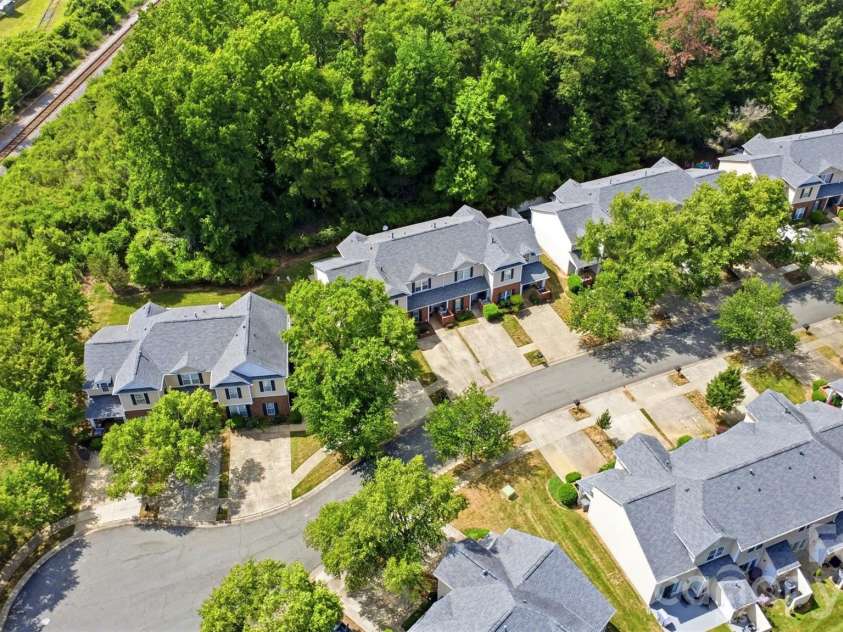 1323 Anthem Court, Charlotte, NC 28205.  MLS# CAR4406513, YatesRealty ID 42126. 