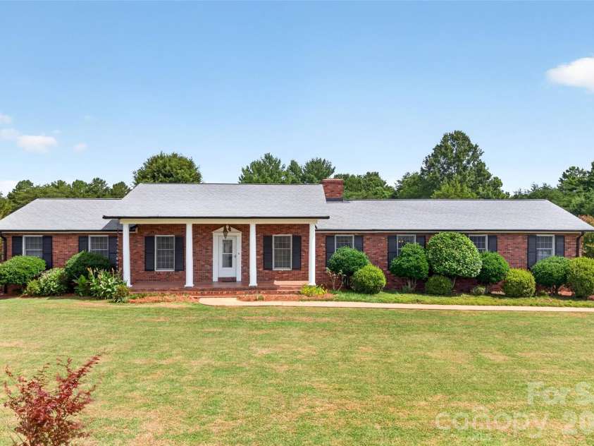 3040 Maiden Road, Maiden, NC 28650.  MLS# CAR4407975, YatesRealty ID 42127. 