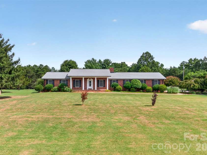3040 Maiden Road, Maiden, NC 28650.  MLS# CAR4407975, YatesRealty ID 42127. 