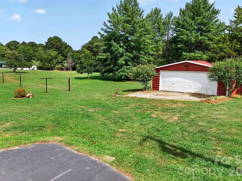 3040 Maiden Road, Maiden, NC 28650.  MLS# CAR4407975, YatesRealty ID 42127. 