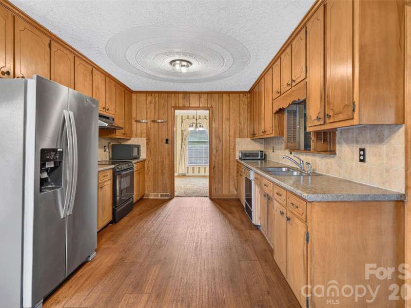 3040 Maiden Road, Maiden, NC 28650.  MLS# CAR4407975, YatesRealty ID 42127. 