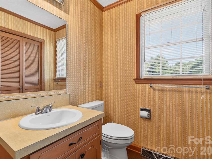 3040 Maiden Road, Maiden, NC 28650.  MLS# CAR4407975, YatesRealty ID 42127. 
