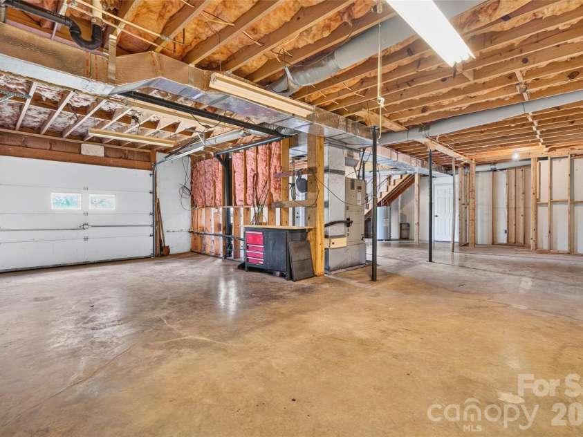 3040 Maiden Road, Maiden, NC 28650.  MLS# CAR4407975, YatesRealty ID 42127. 