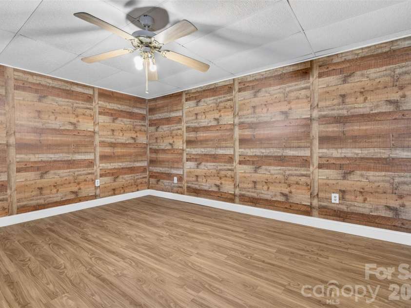 3040 Maiden Road, Maiden, NC 28650.  MLS# CAR4407975, YatesRealty ID 42127. Basement extra room