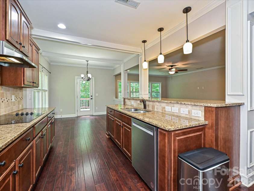 1336 Huntcliff Drive, Waxhaw, NC 28173.  MLS# CAR4402736, YatesRealty ID 42128. 