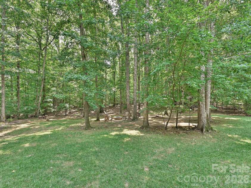 1336 Huntcliff Drive, Waxhaw, NC 28173.  MLS# CAR4402736, YatesRealty ID 42128. 
