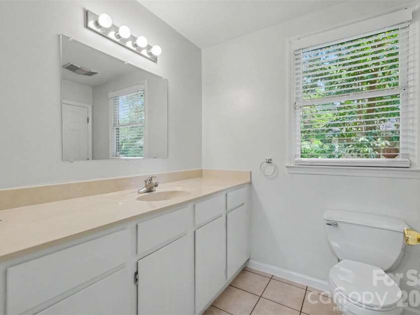 5315 Ruth Drive, Charlotte, NC 28215.  MLS# CAR4407741, YatesRealty ID 42129. Converted, finished structure: Full bathroom