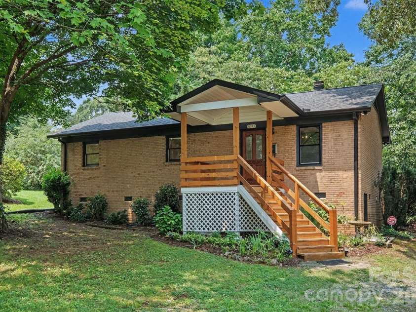 5315 Ruth Drive, Charlotte, NC 28215.  MLS# CAR4407741, YatesRealty ID 42129. Main house