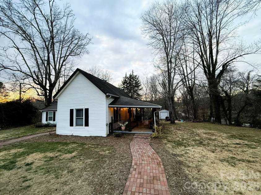 246 Tryon Road, Rutherfordton, NC 28139.  MLS# CAR4344001, YatesRealty ID 4213. 