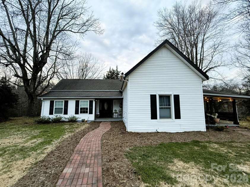 246 Tryon Road, Rutherfordton, NC 28139.  MLS# CAR4344001, YatesRealty ID 4213. 