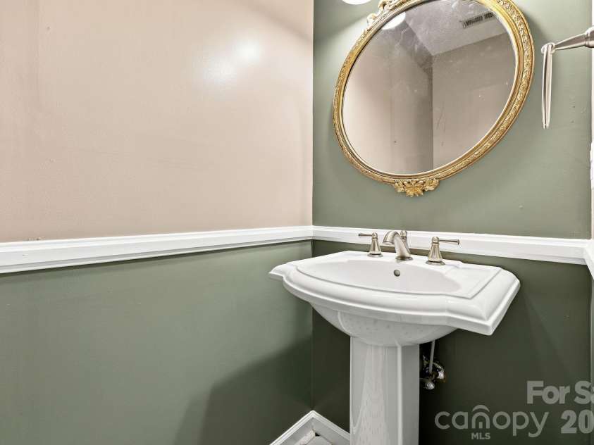 65 Park Terrace Drive, Clyde, NC 28721.  MLS# CAR4408387, YatesRealty ID 42130. 