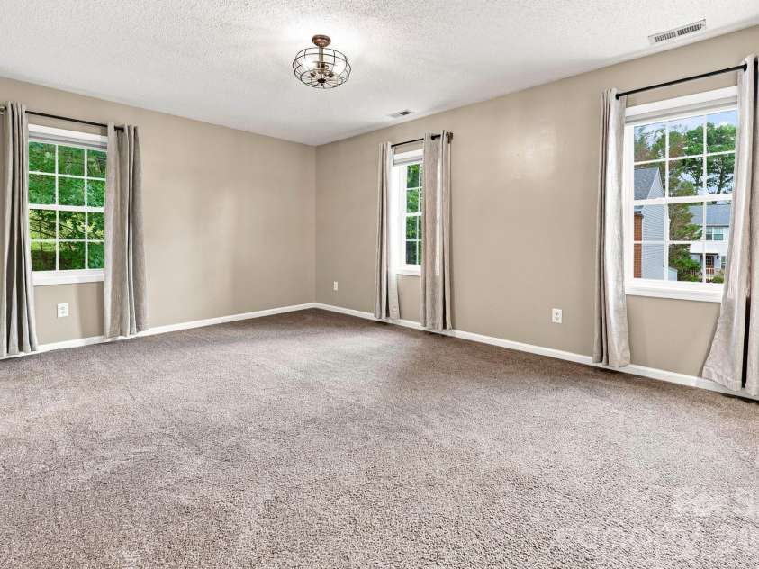 65 Park Terrace Drive, Clyde, NC 28721.  MLS# CAR4408387, YatesRealty ID 42130. 