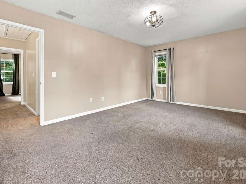 65 Park Terrace Drive, Clyde, NC 28721.  MLS# CAR4408387, YatesRealty ID 42130. 