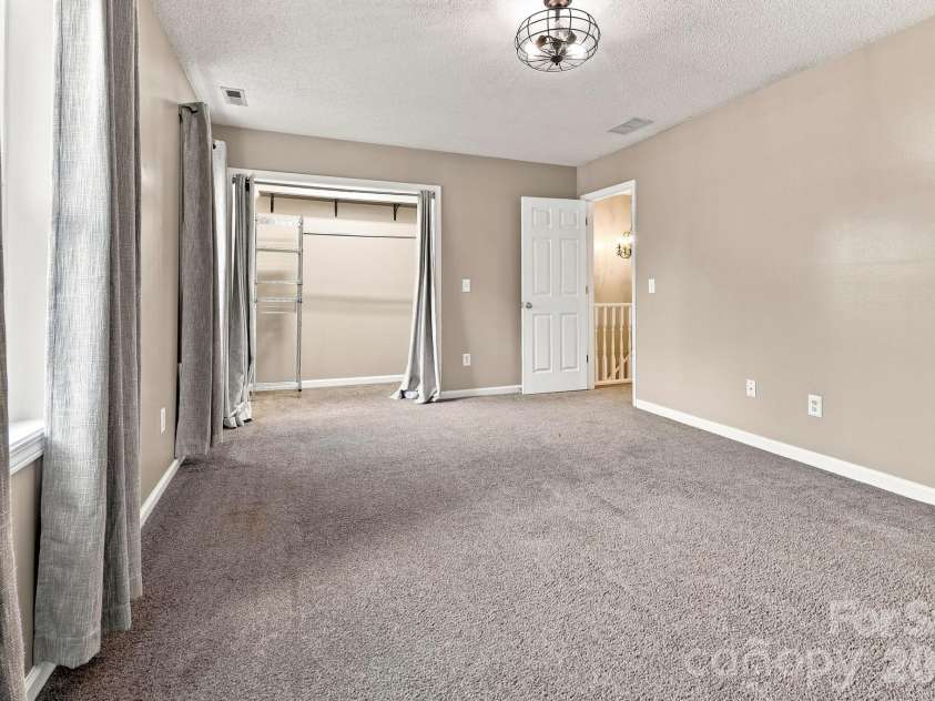 65 Park Terrace Drive, Clyde, NC 28721.  MLS# CAR4408387, YatesRealty ID 42130. 