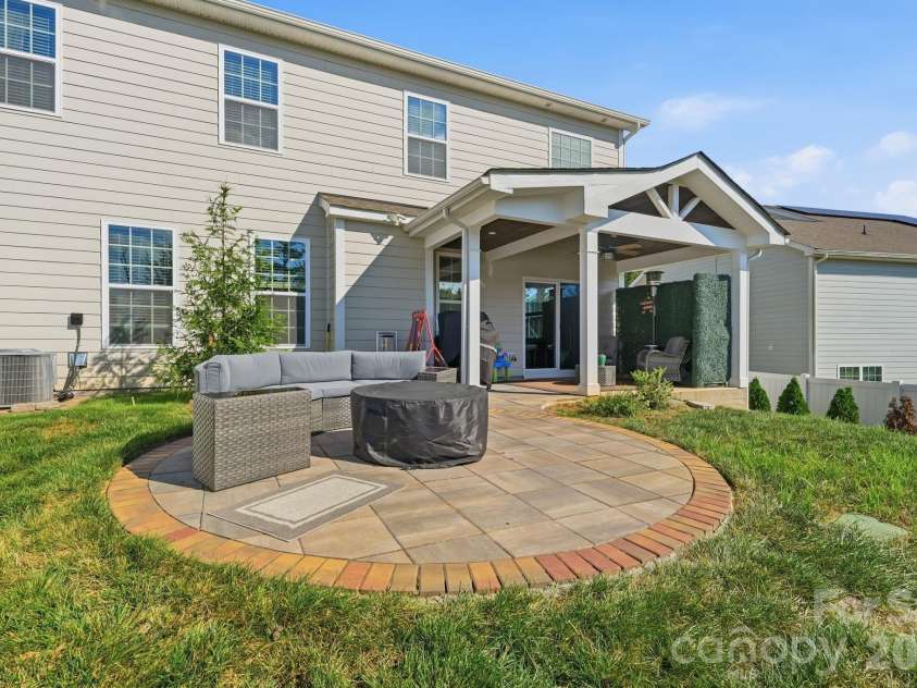 641 Belle Grove Drive, Clover, SC 29710.  MLS# CAR4408981, YatesRealty ID 42131. 