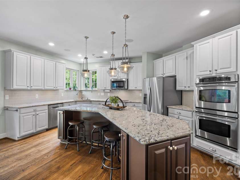 233 Squirrel Lane, Clover, SC 29710.  MLS# CAR4394508, YatesRealty ID 42132. Gourmet kitchen with oversized island