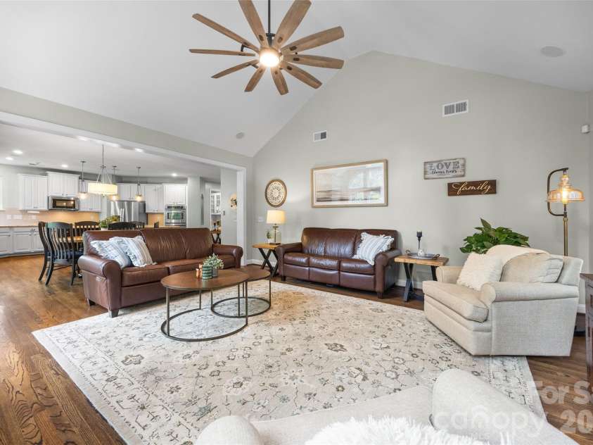 233 Squirrel Lane, Clover, SC 29710.  MLS# CAR4394508, YatesRealty ID 42132. Open, bright living area with vaulted ceiling