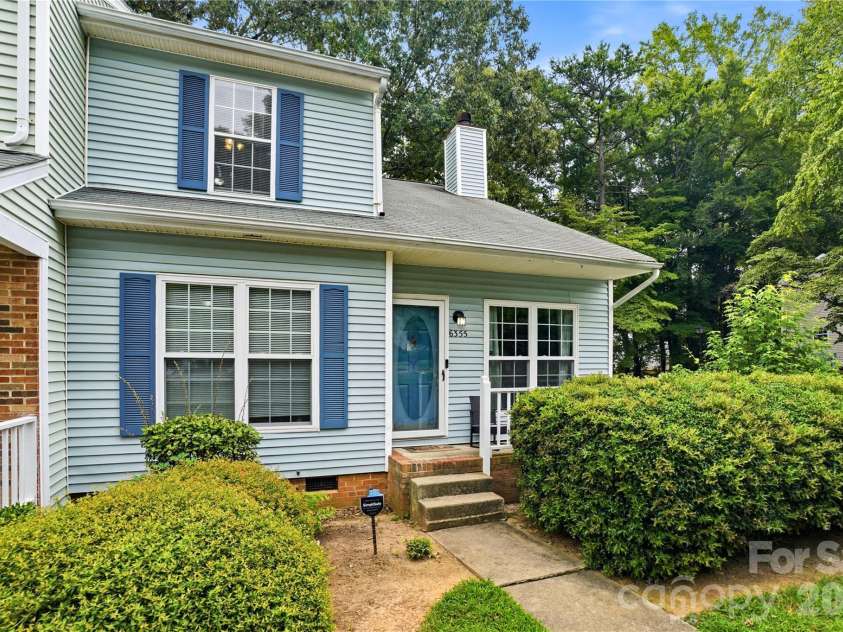 6355 Windsor Gate Lane, Charlotte, NC 28215.  MLS# CAR4406081, YatesRealty ID 42134. End unit - lots of light