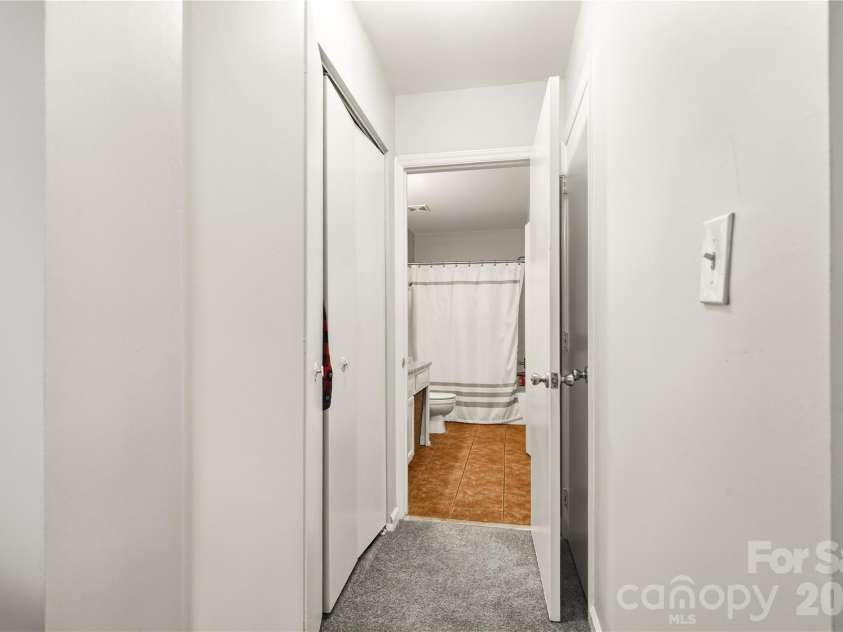 6355 Windsor Gate Lane, Charlotte, NC 28215.  MLS# CAR4406081, YatesRealty ID 42134. View into main level bathroom