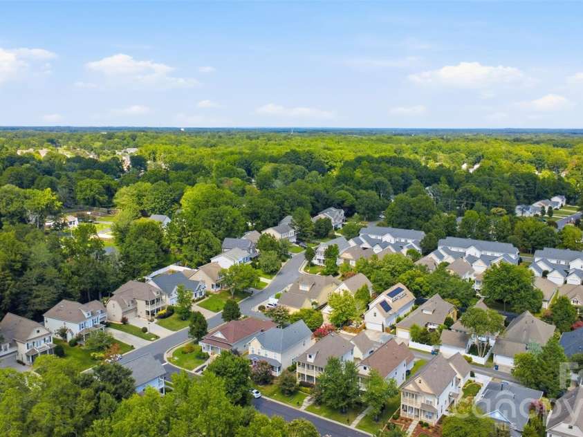 4140 Cedar Point Avenue, Matthews, NC 28104.  MLS# CAR4400390, YatesRealty ID 42135. 