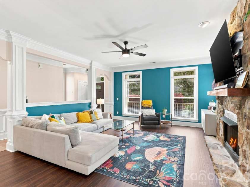 4140 Cedar Point Avenue, Matthews, NC 28104.  MLS# CAR4400390, YatesRealty ID 42135. Living Room