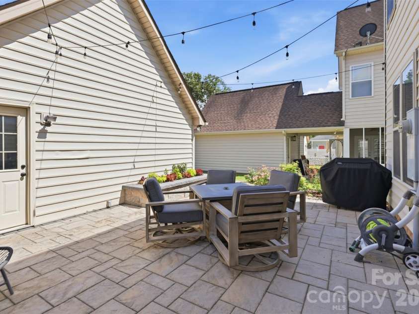 4140 Cedar Point Avenue, Matthews, NC 28104.  MLS# CAR4400390, YatesRealty ID 42135. Patio