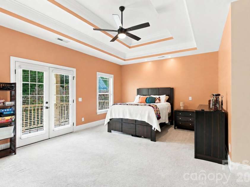 4140 Cedar Point Avenue, Matthews, NC 28104.  MLS# CAR4400390, YatesRealty ID 42135. Primary Bedroom