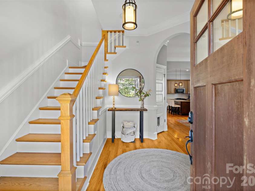 3404 Holt Street, Charlotte, NC 28205.  MLS# CAR4408697, YatesRealty ID 42136. 