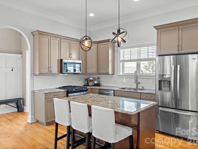 3404 Holt Street, Charlotte, NC 28205.  MLS# CAR4408697, YatesRealty ID 42136. 