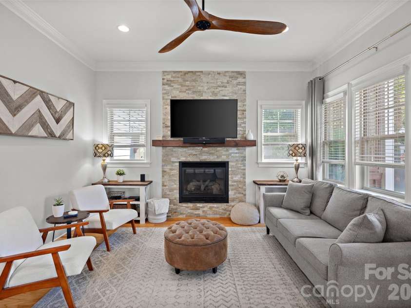 3404 Holt Street, Charlotte, NC 28205.  MLS# CAR4408697, YatesRealty ID 42136. 
