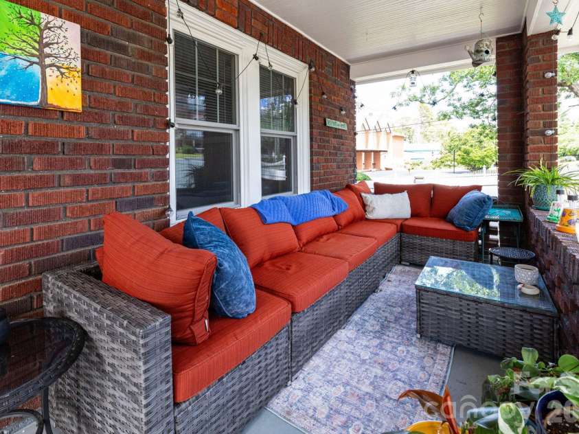 752 Fairview Road, Asheville, NC 28803.  MLS# CAR4408916, YatesRealty ID 42138. Front Porch