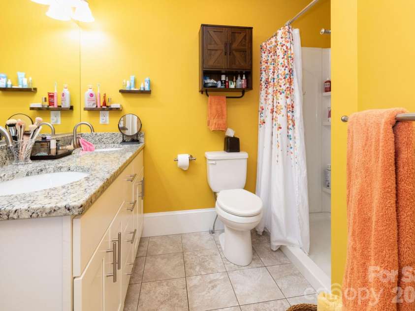 752 Fairview Road, Asheville, NC 28803.  MLS# CAR4408916, YatesRealty ID 42138. Primary Bathroom