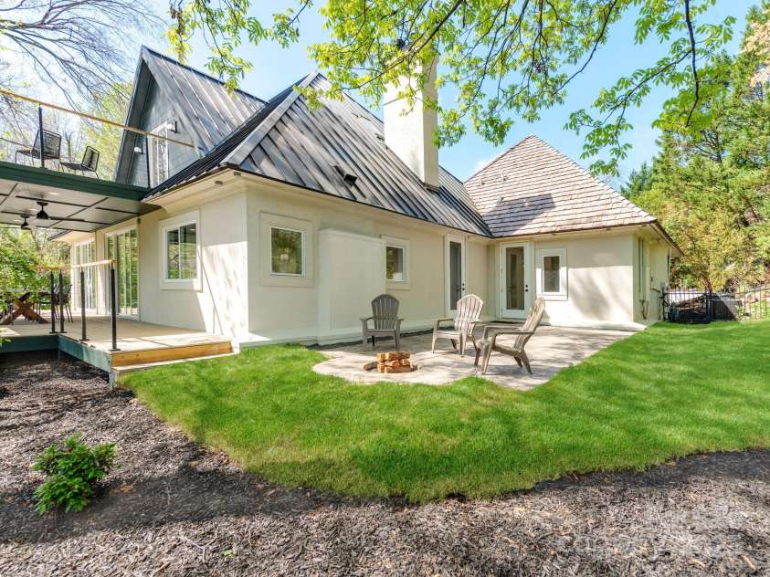 117 Wrenwood Lane, Charlotte, NC 28211.  MLS# CAR4242802, YatesRealty ID 4214. 