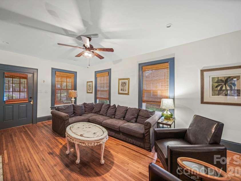 321 Grandin Road, Charlotte, NC 28208.  MLS# CAR4410923, YatesRealty ID 42140. 