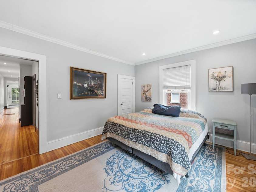 321 Grandin Road, Charlotte, NC 28208.  MLS# CAR4410923, YatesRealty ID 42140. 