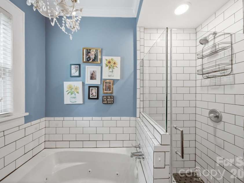 321 Grandin Road, Charlotte, NC 28208.  MLS# CAR4410923, YatesRealty ID 42140. 