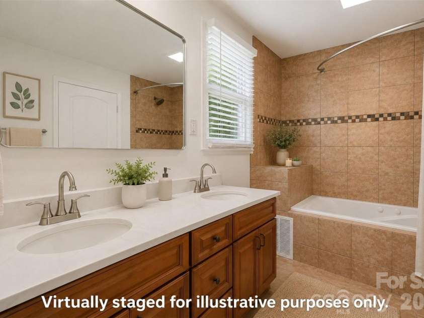 2019 Dalehurst Drive, Charlotte, NC 28205.  MLS# CAR4411501, YatesRealty ID 42142. 