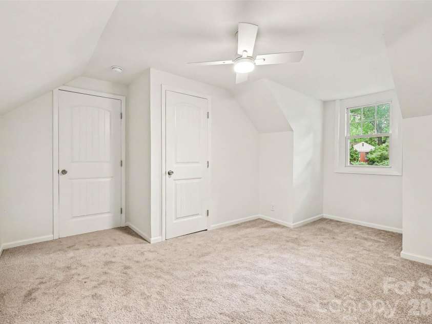 2019 Dalehurst Drive, Charlotte, NC 28205.  MLS# CAR4411501, YatesRealty ID 42142. 